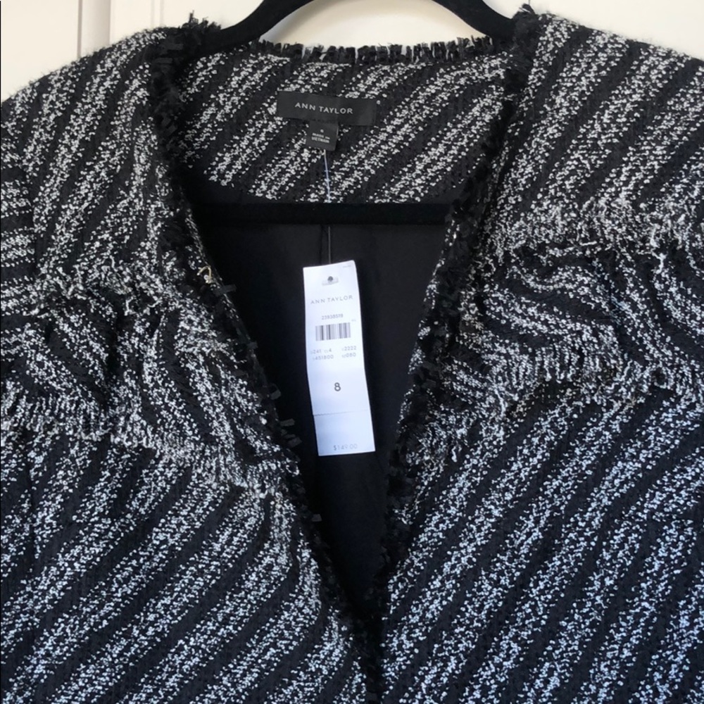 Jacket - Picture 2 of 6